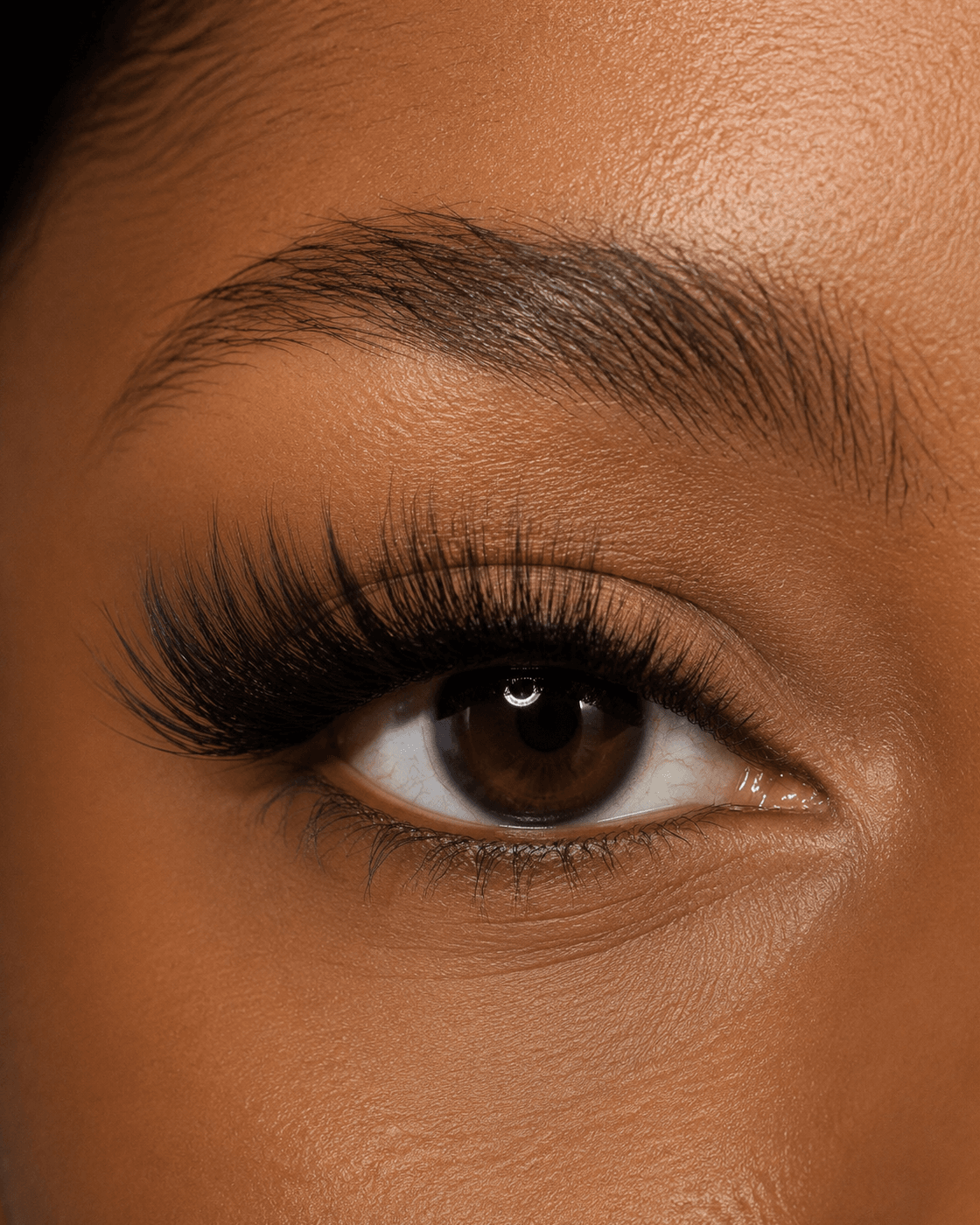 Close eye view wearing a full dramatic lash style
