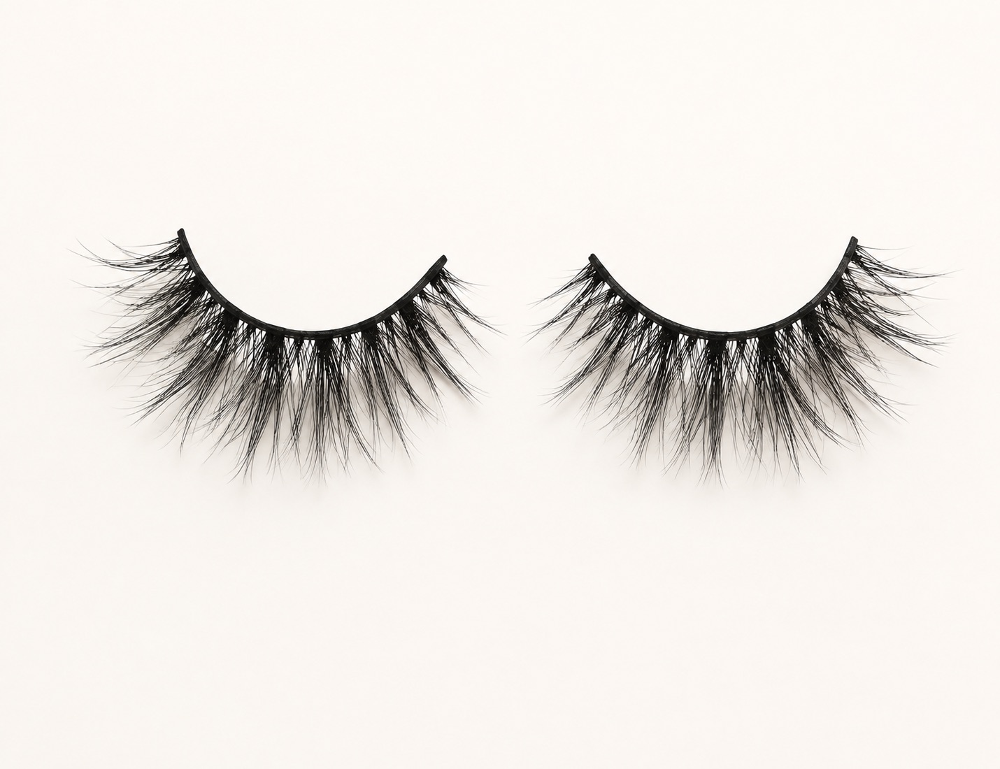 Wispy strip lashes illustrating a visible style direction